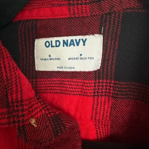 Old Navy Red and Black Checkered Flannel Shirt - Picture 3 of 3